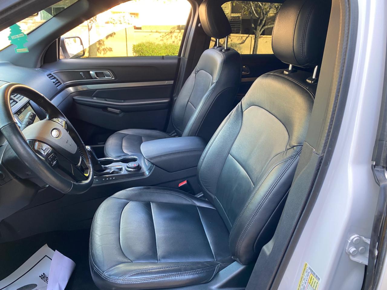 Ford Explorer XLT 4WD 2018