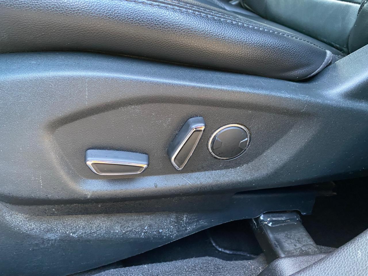 Ford Explorer XLT 4WD 2018