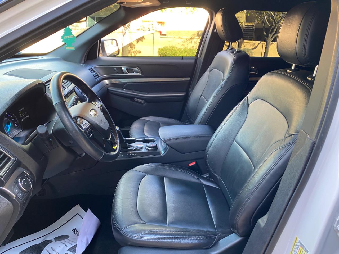 Ford Explorer XLT 4WD 2018