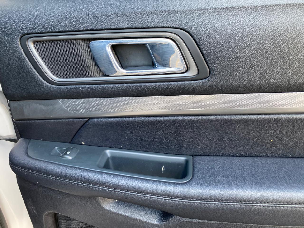 Ford Explorer XLT 4WD 2018