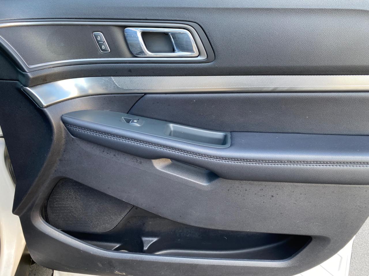 Ford Explorer XLT 4WD 2018