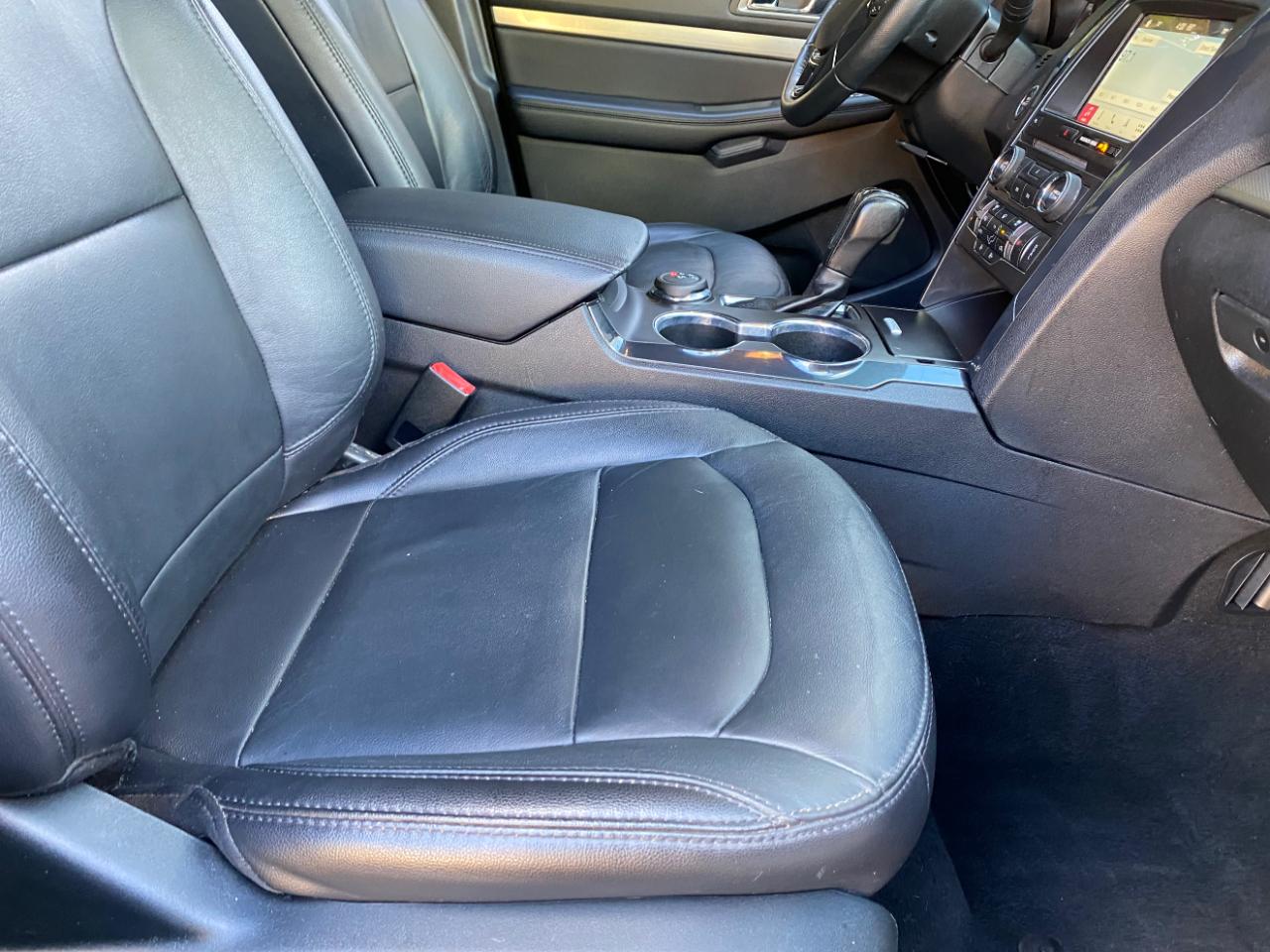 Ford Explorer XLT 4WD 2018