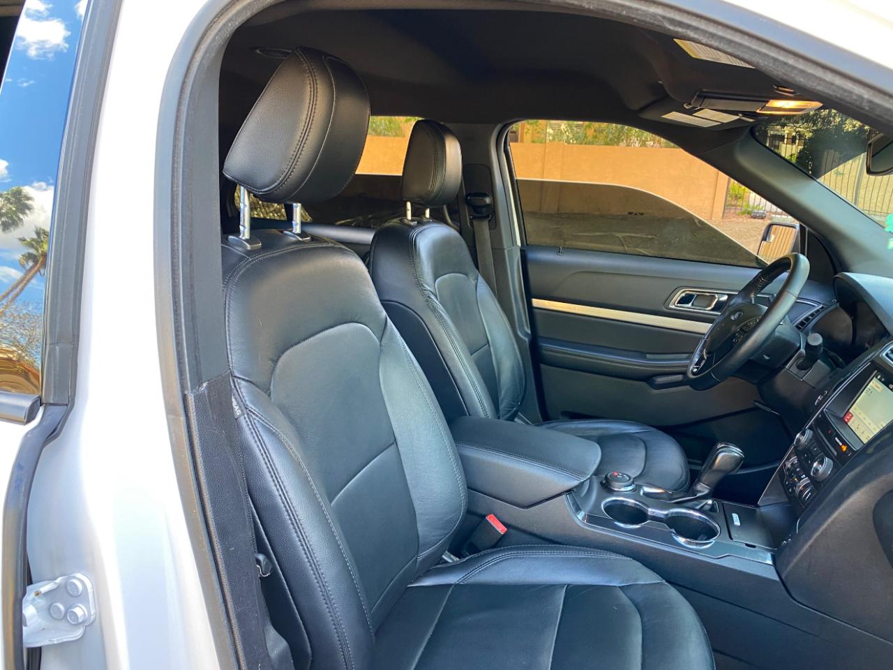 Ford Explorer XLT 4WD 2018