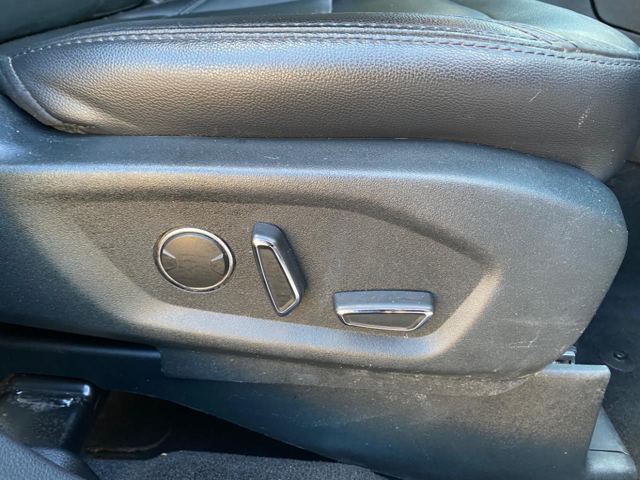 Ford Explorer XLT 4WD 2018