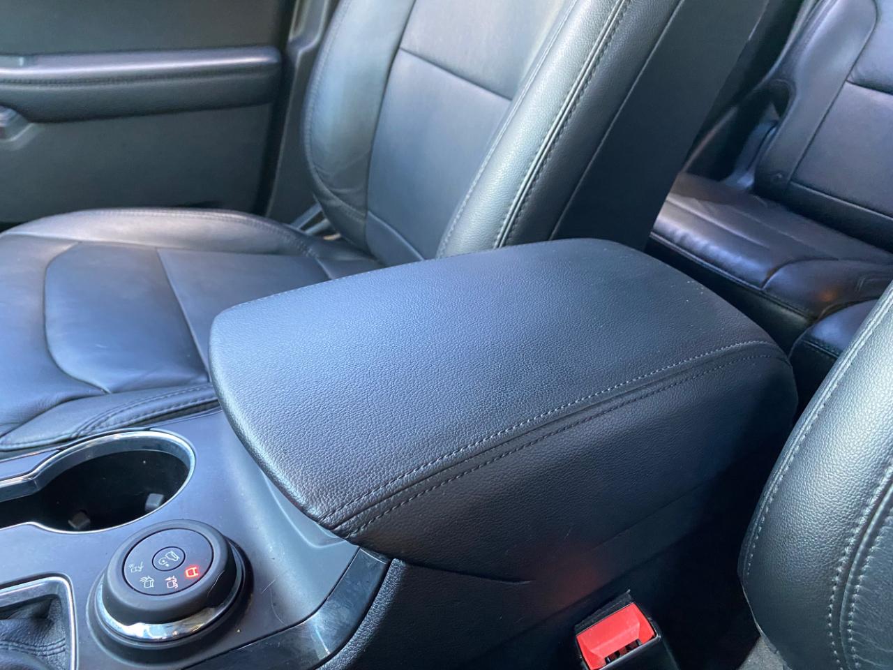 Ford Explorer XLT 4WD 2018