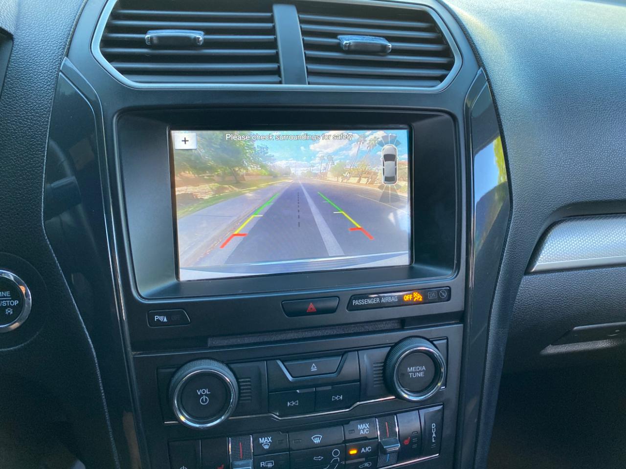 Ford Explorer XLT 4WD 2018