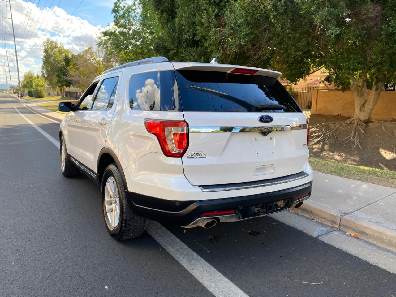 Ford Explorer XLT 4WD 2018