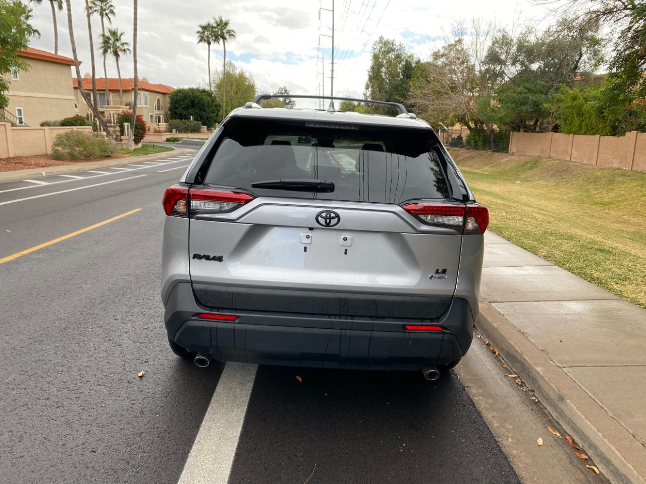 Toyota RAV4 Hybrid LE AWD (Natl) 2025