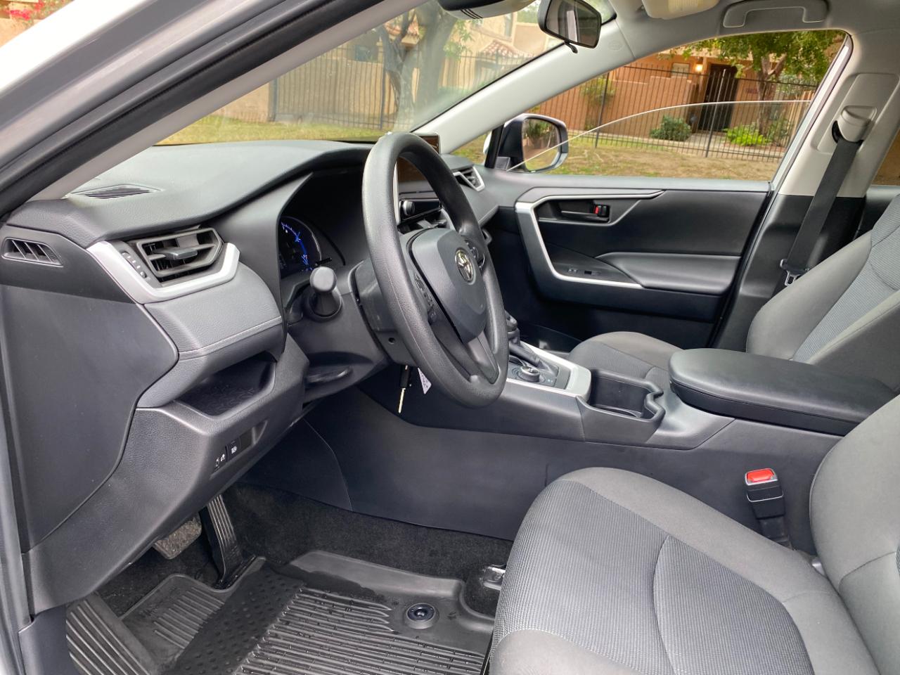 Toyota RAV4 Hybrid LE AWD (Natl) 2025