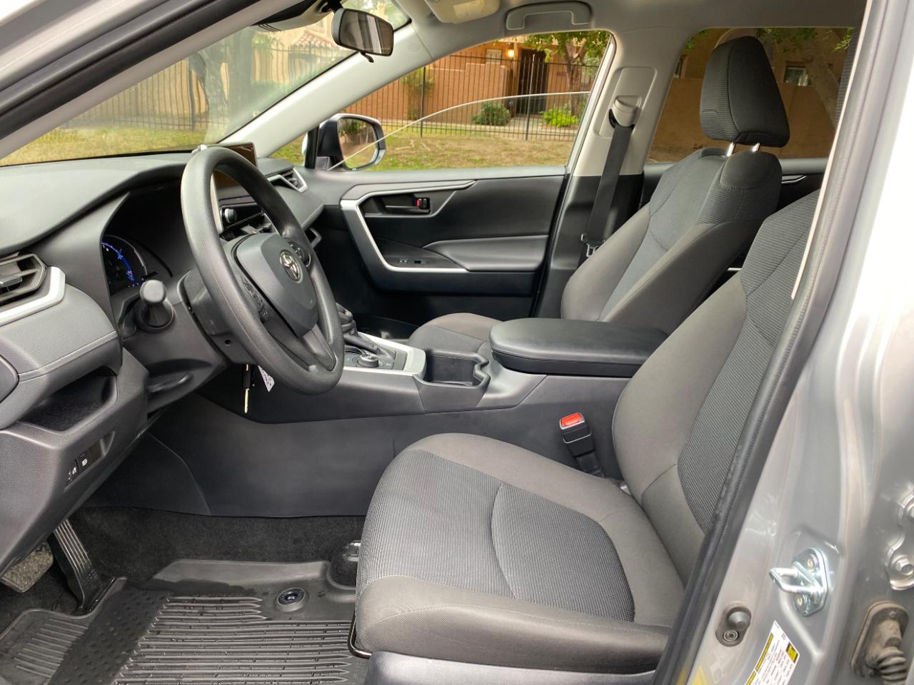 Toyota RAV4 Hybrid LE AWD (Natl) 2025