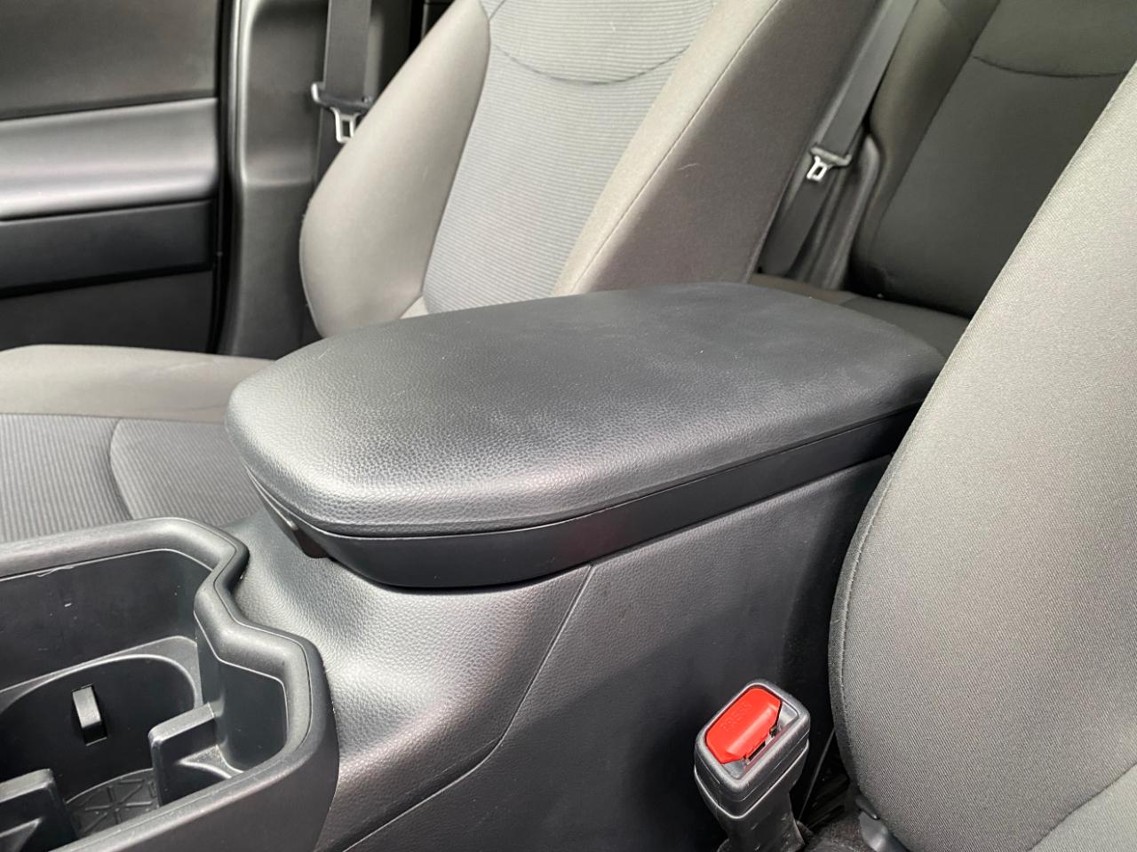 Toyota RAV4 Hybrid LE AWD (Natl) 2025