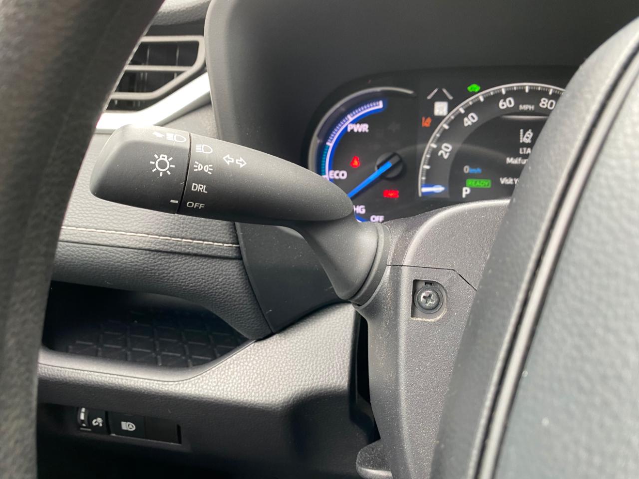 Toyota RAV4 Hybrid LE AWD (Natl) 2025