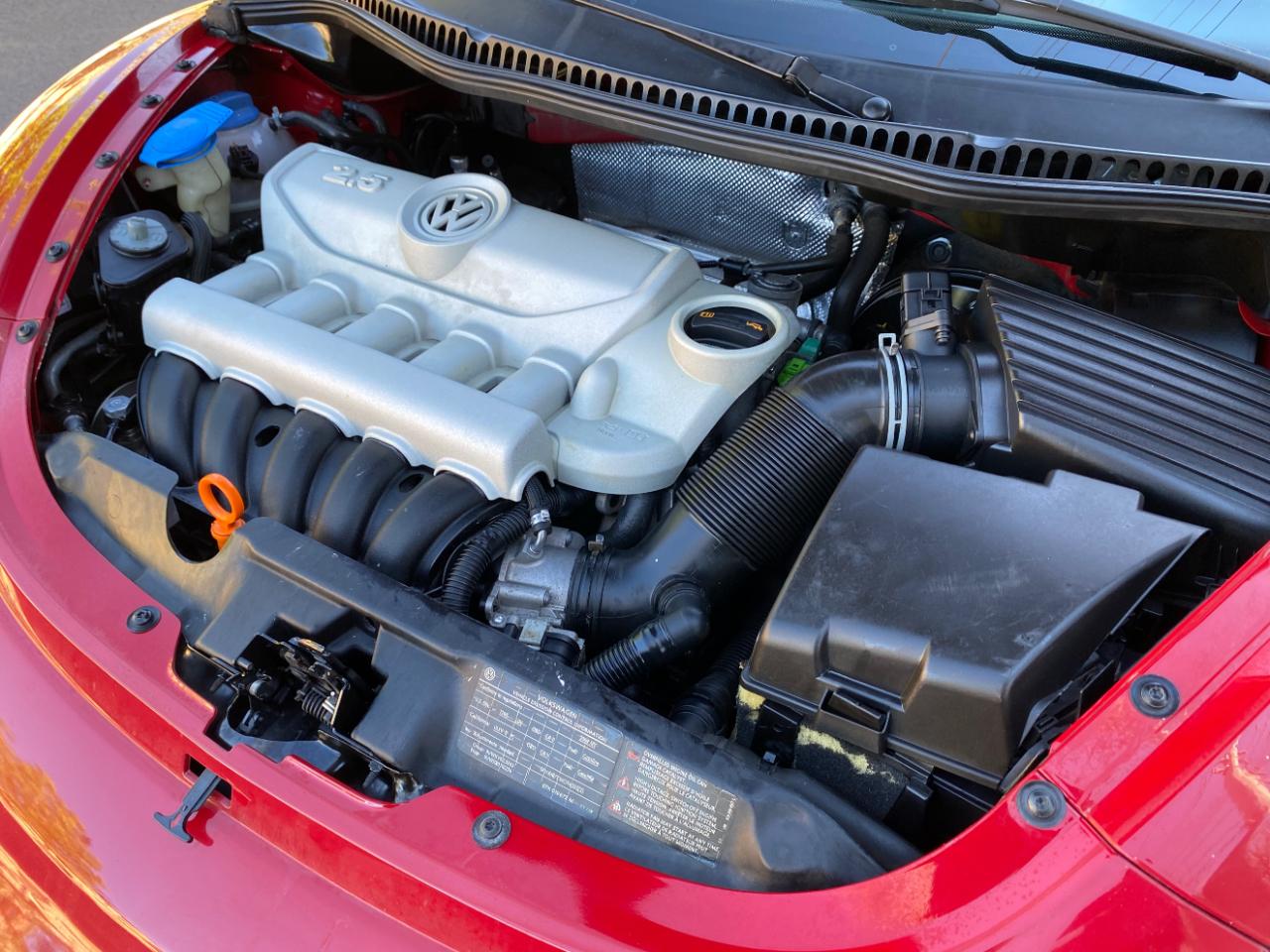 Volkswagen New Beetle Coupe 2dr Auto 2009