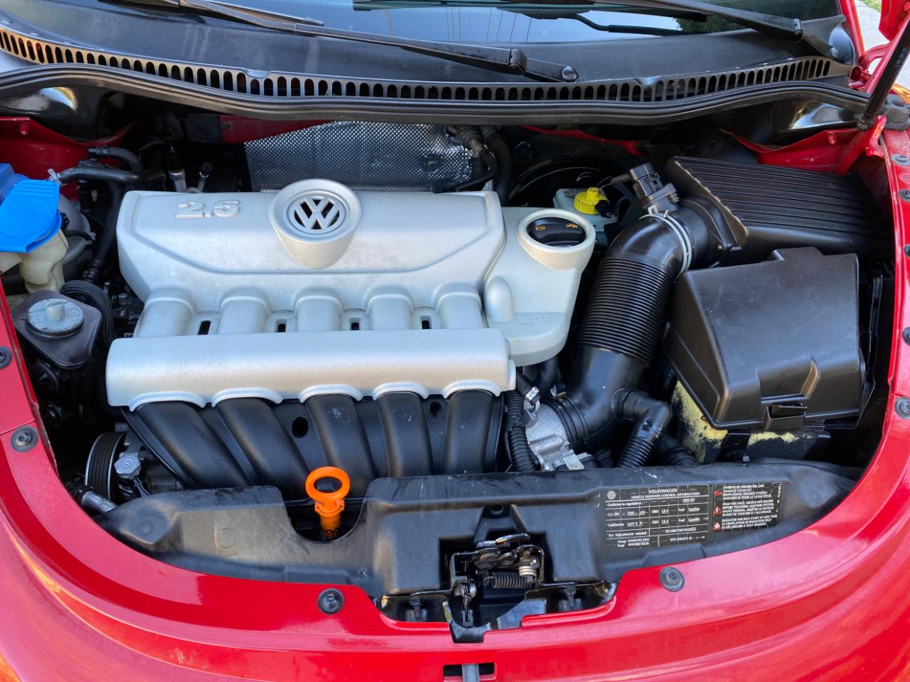 Volkswagen New Beetle Coupe 2dr Auto 2009