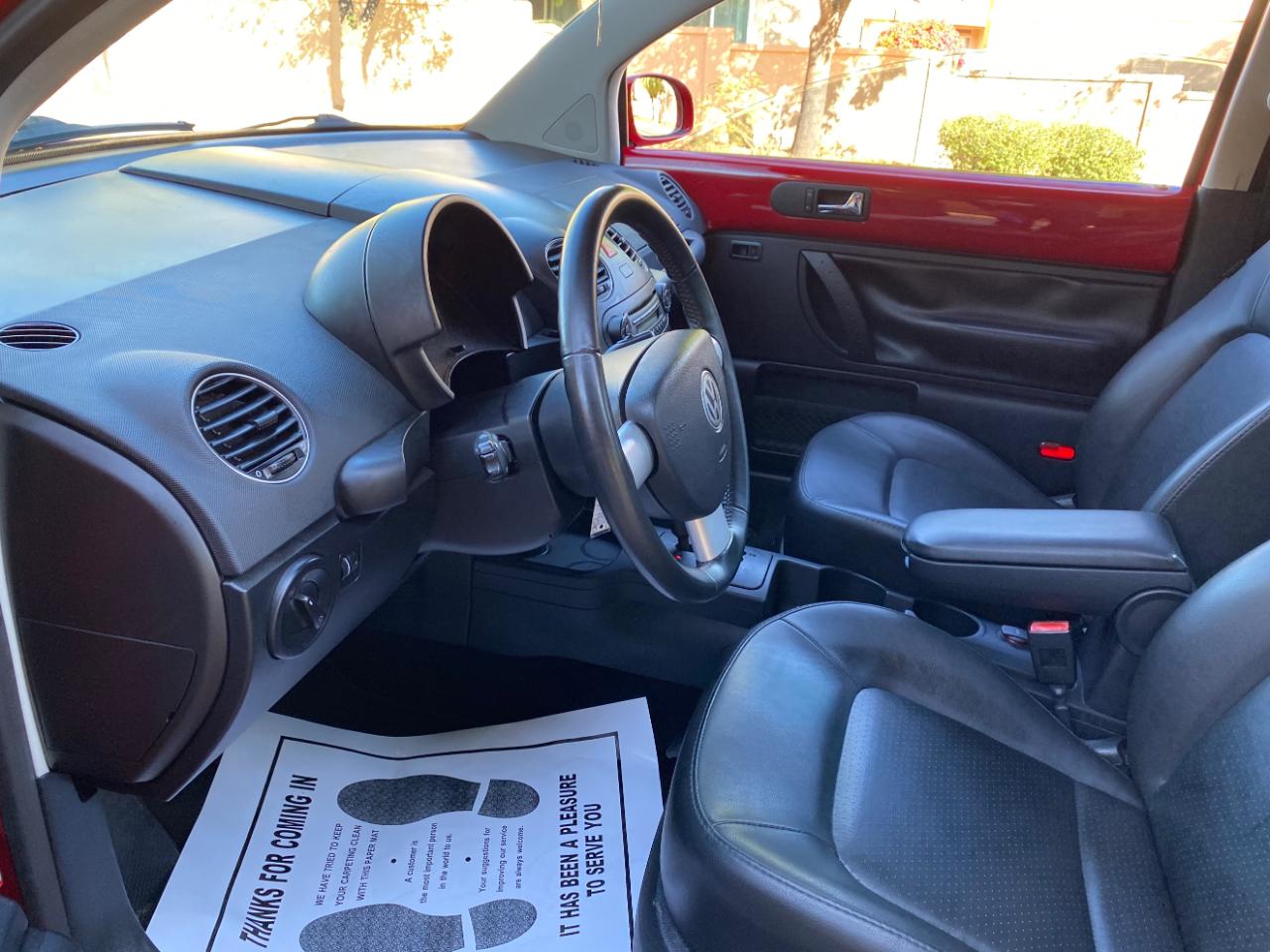 Volkswagen New Beetle Coupe 2dr Auto 2009