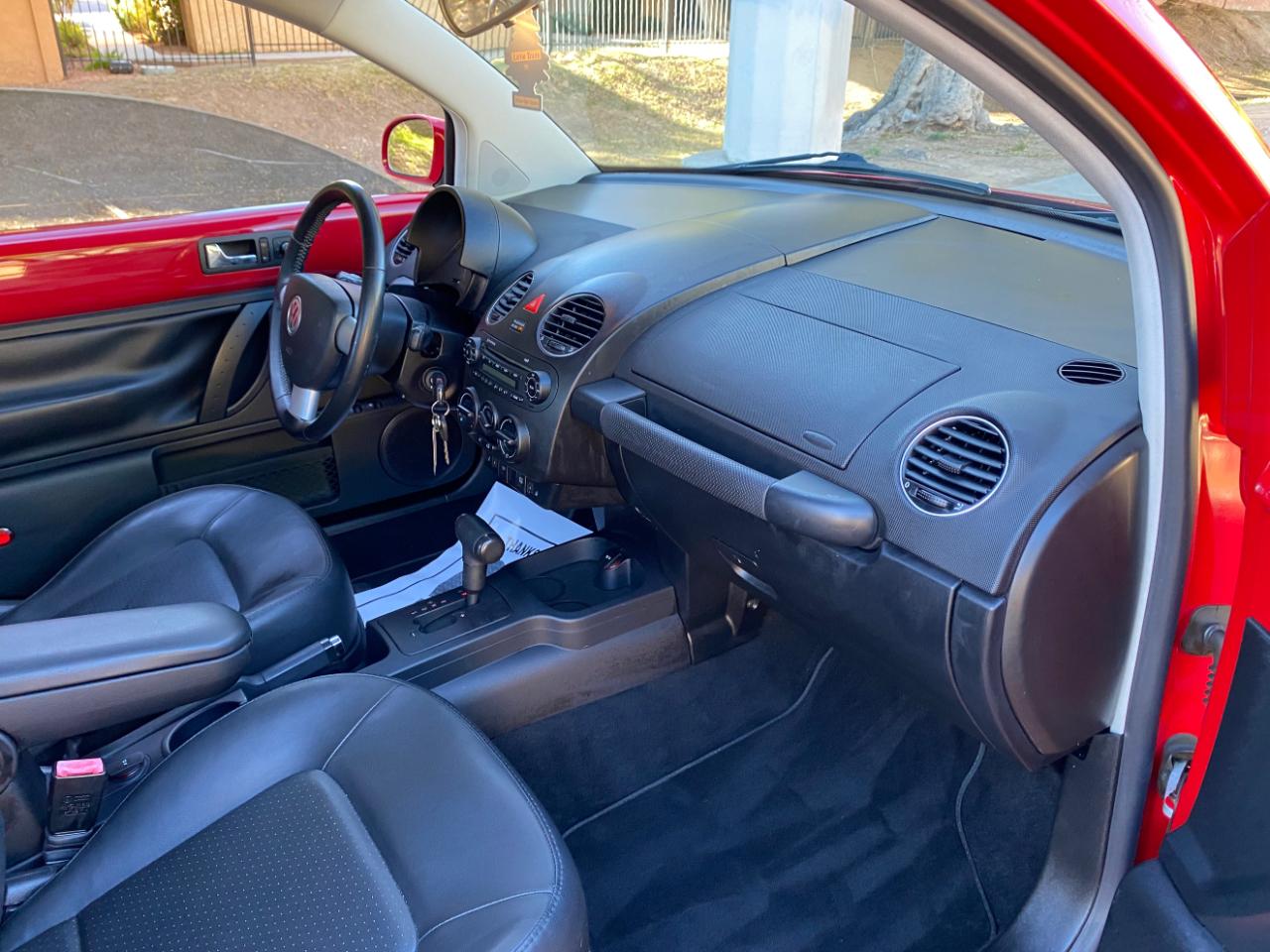 Volkswagen New Beetle Coupe 2dr Auto 2009