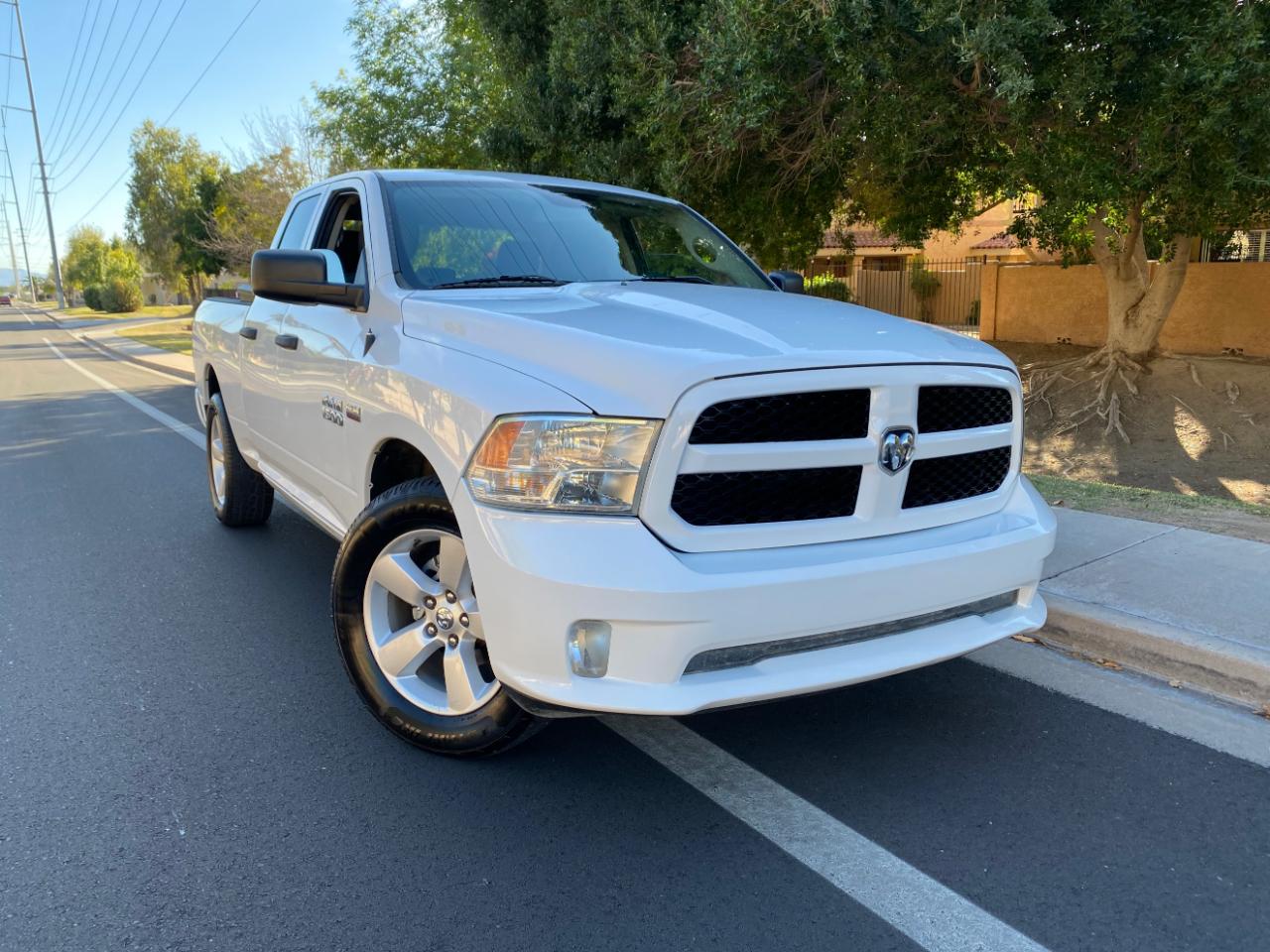 RAM 1500 2WD Quad Cab 140.5" Express 2016