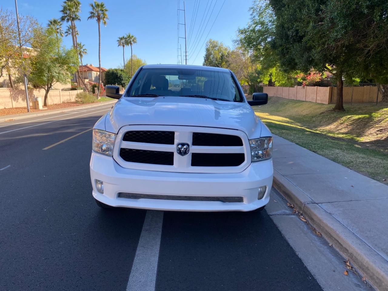 RAM 1500 2WD Quad Cab 140.5" Express 2016