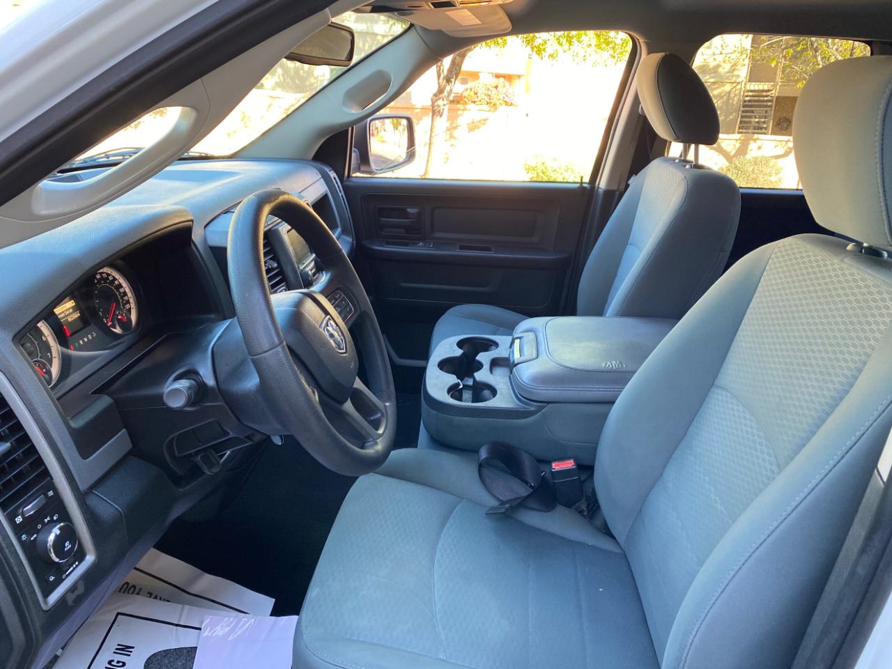 RAM 1500 2WD Quad Cab 140.5" Express 2016