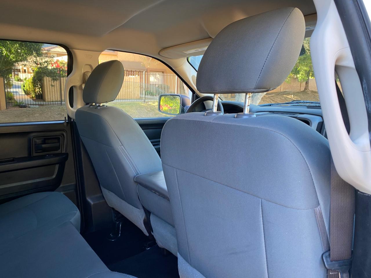 RAM 1500 2WD Quad Cab 140.5" Express 2016