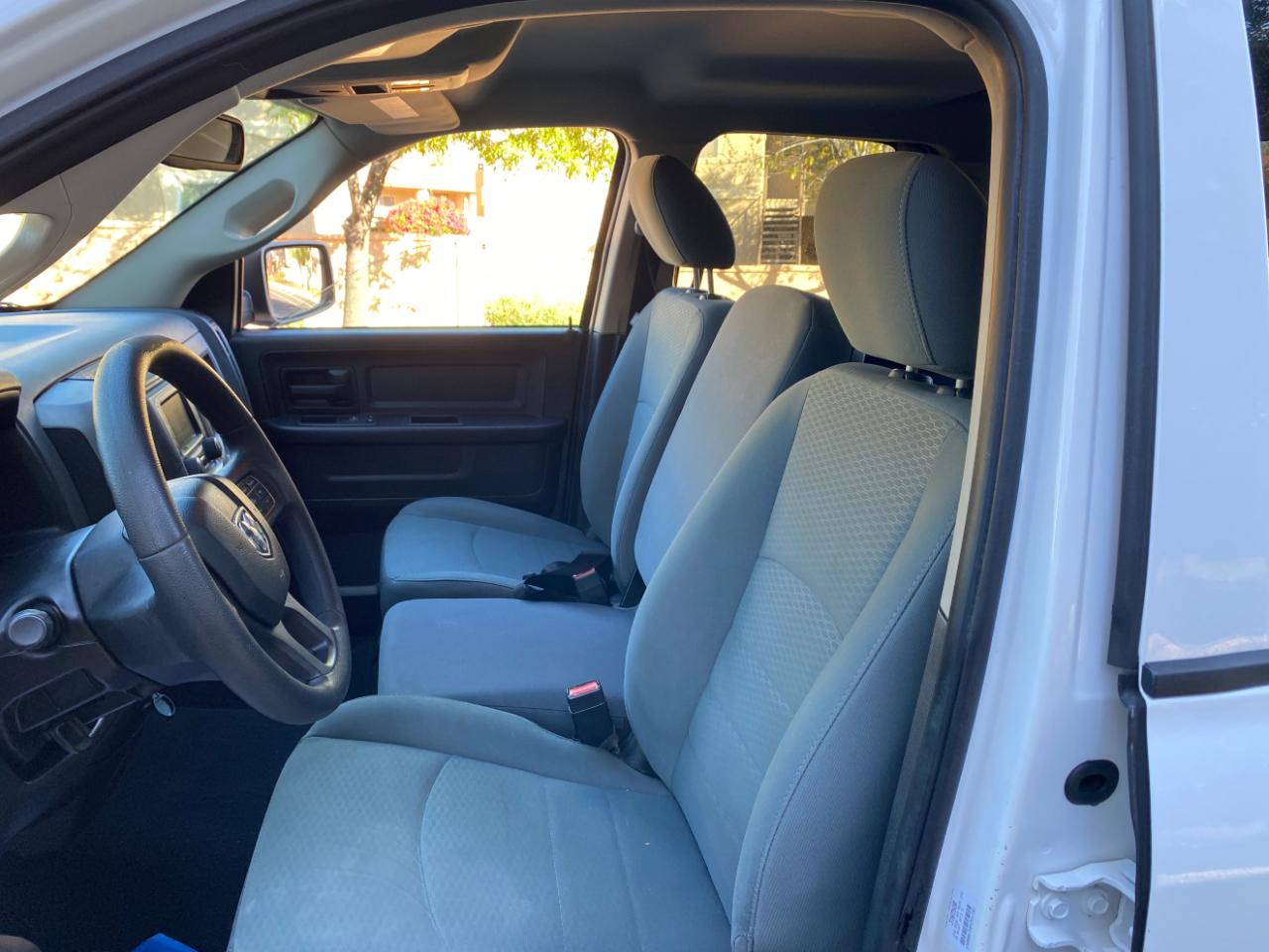 RAM 1500 2WD Quad Cab 140.5" Express 2016