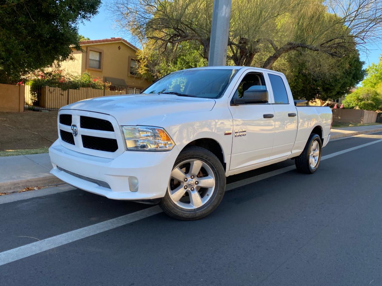 RAM 1500 2WD Quad Cab 140.5" Express 2016