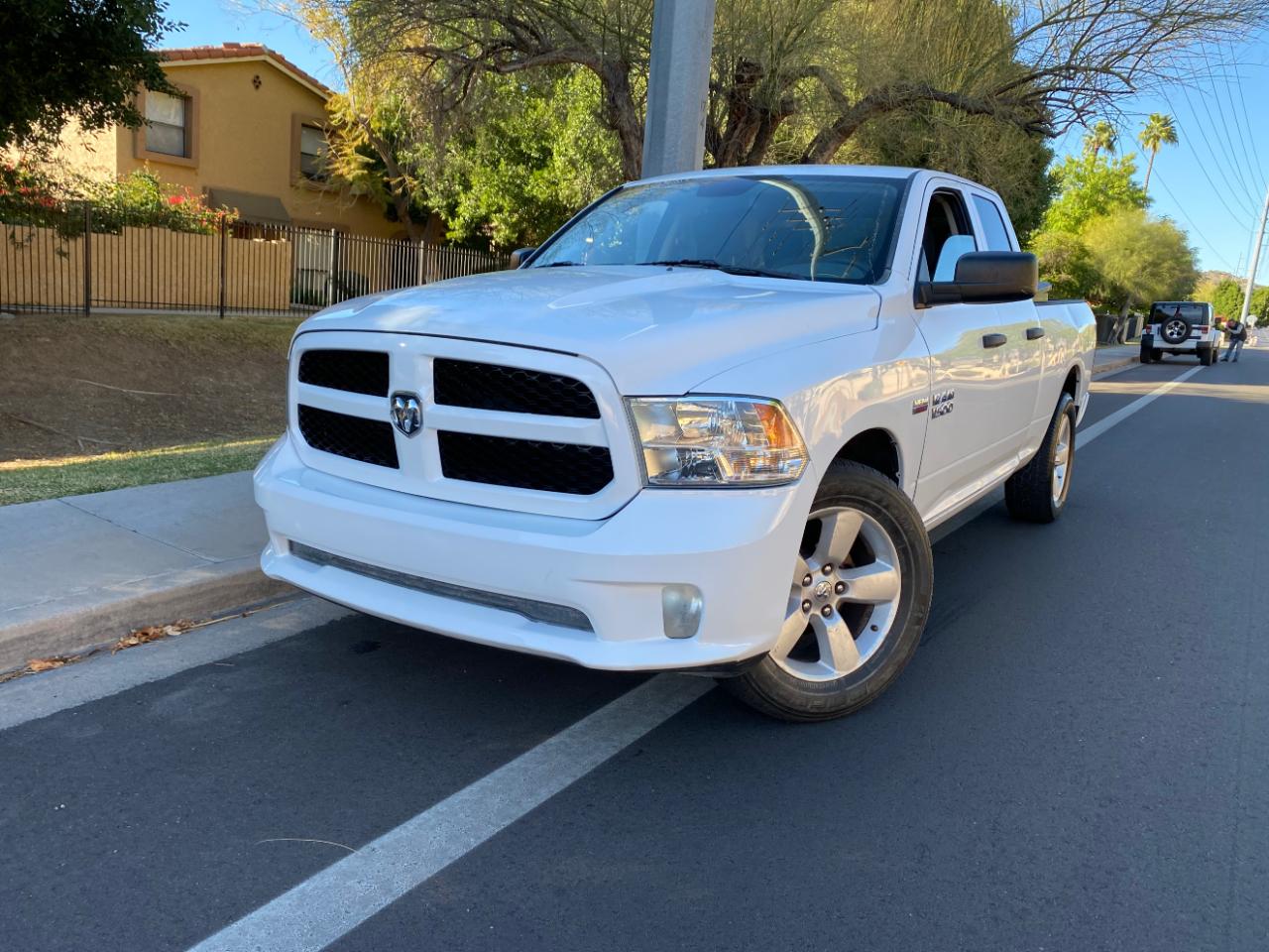 RAM 1500 2WD Quad Cab 140.5" Express 2016