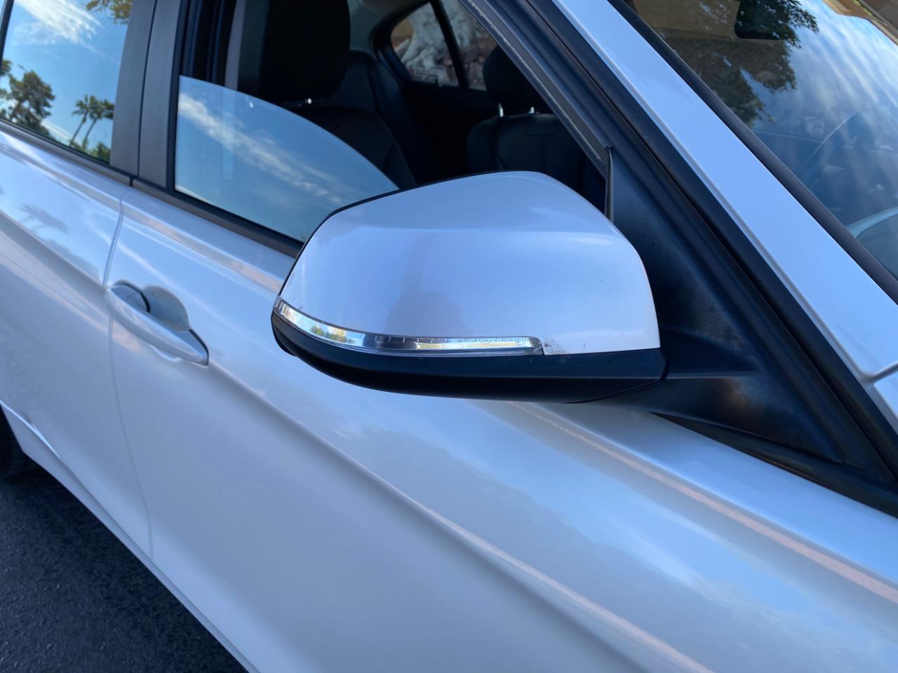 BMW 3 Series 4dr Sdn 320i RWD 2015