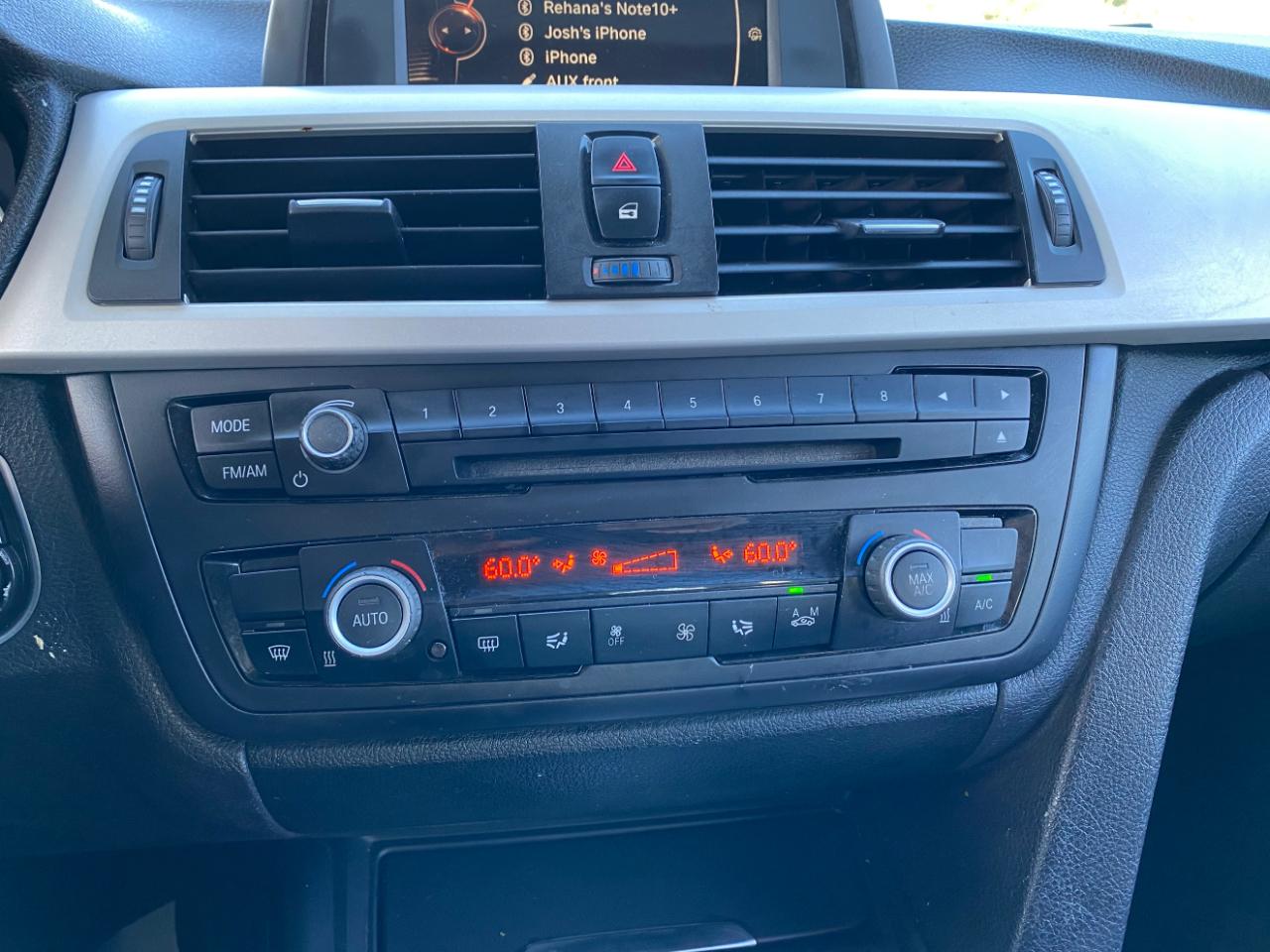 BMW 3 Series 4dr Sdn 320i RWD 2015