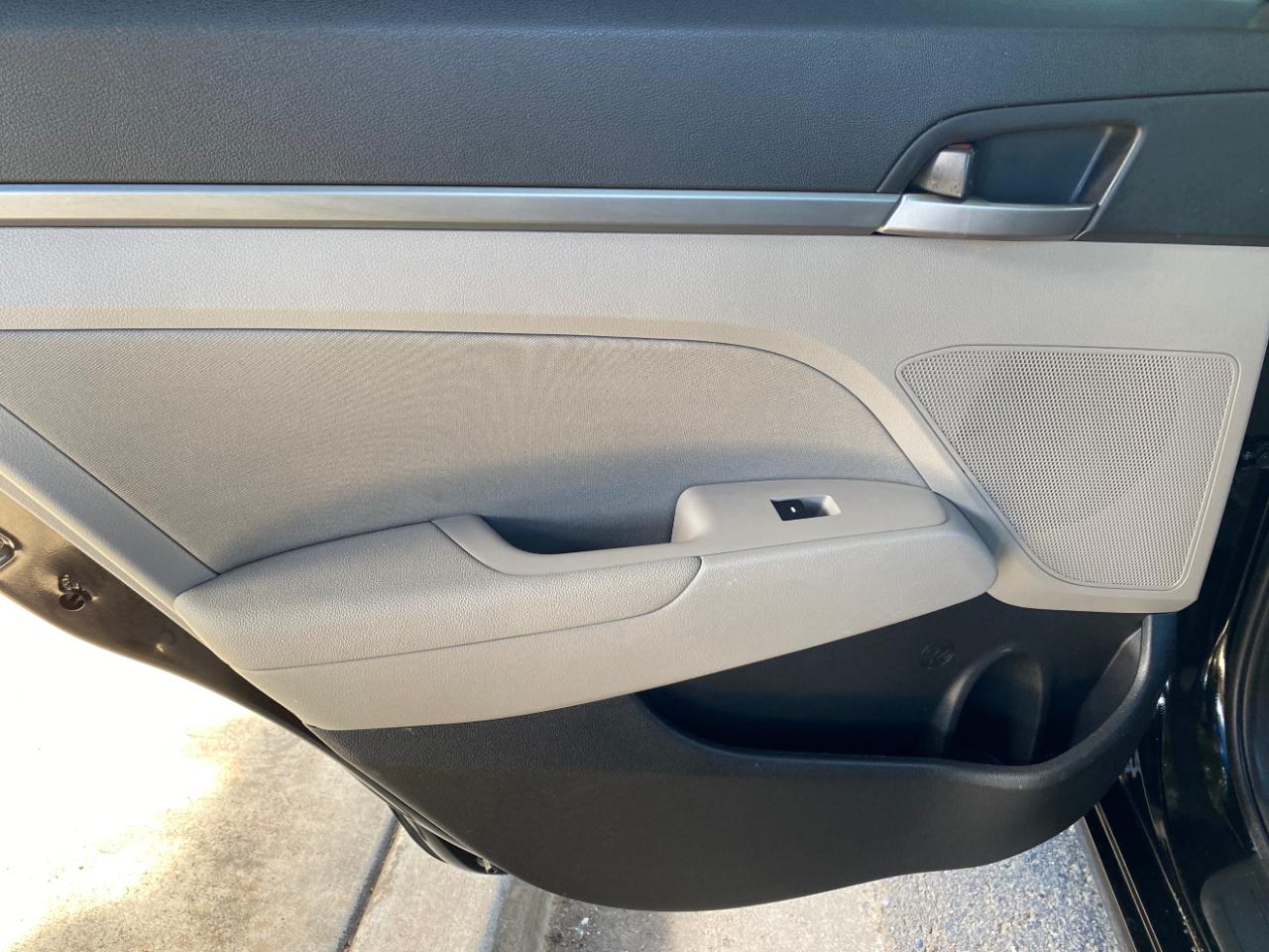 Hyundai Elantra SE 4D Sedan 2017