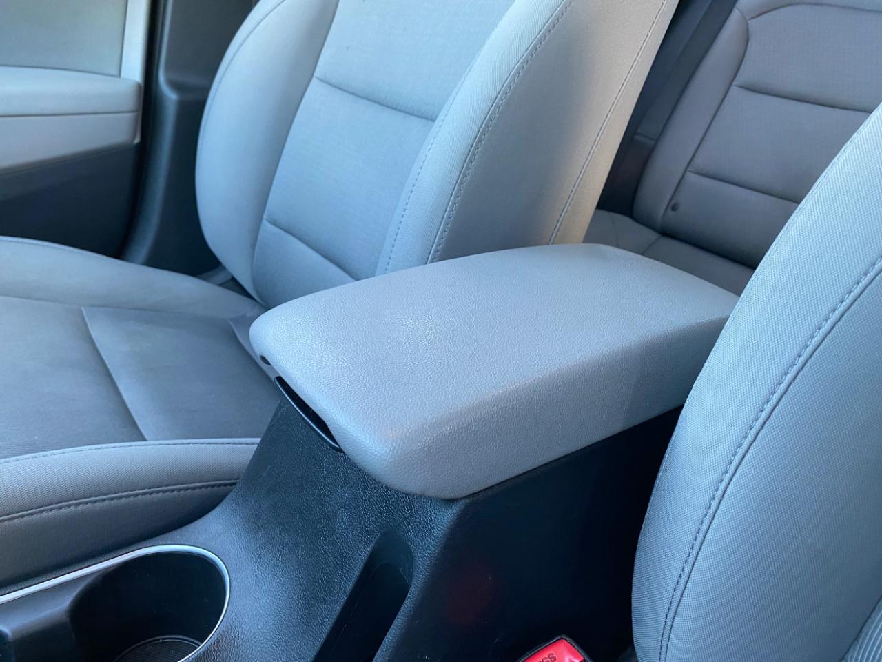 Hyundai Elantra SE 4D Sedan 2017