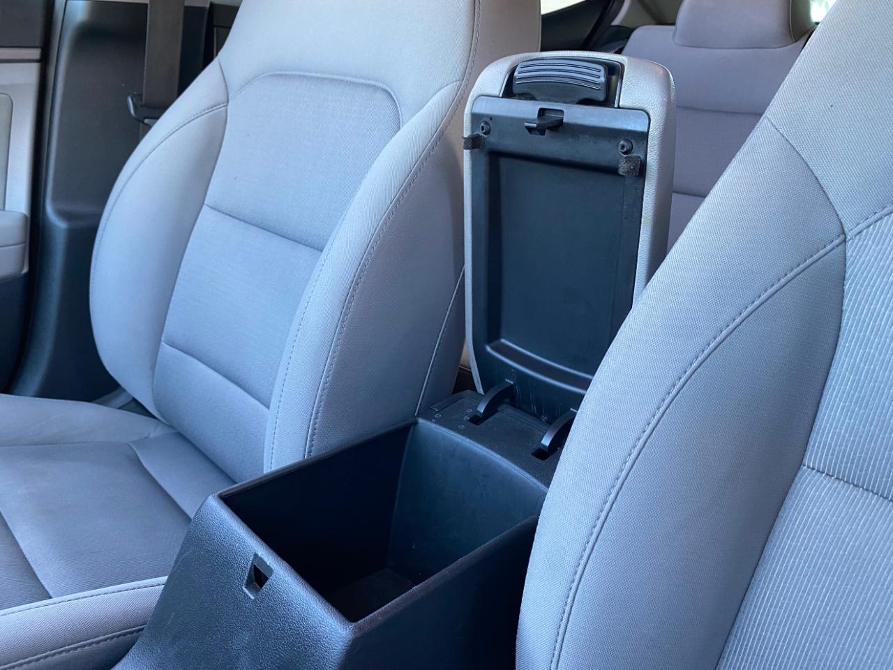 Hyundai Elantra SE 4D Sedan 2017