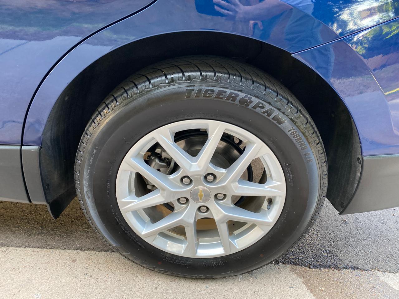 Chevrolet Equinox FWD 4dr LT w/1LT 2023