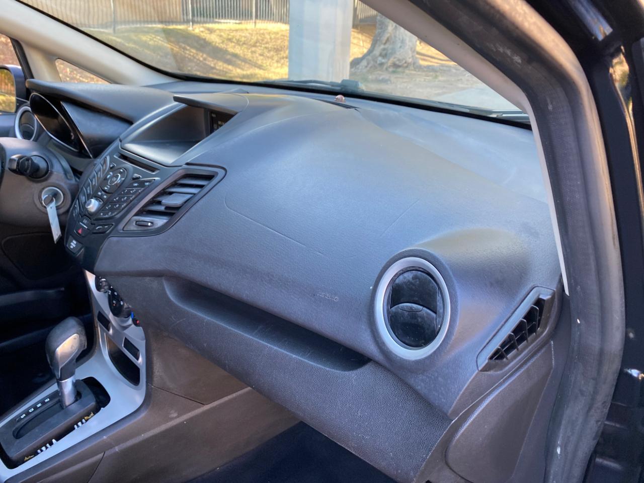 Ford Fiesta SE Sedan 2019