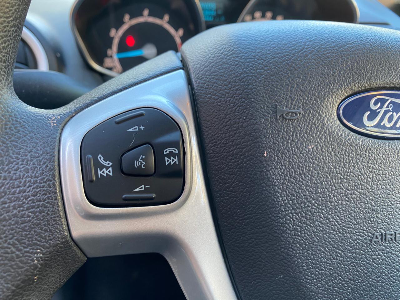 Ford Fiesta SE Sedan 2019