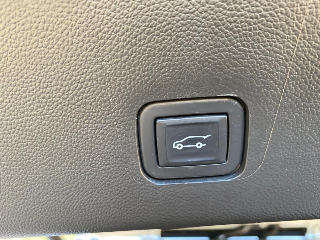 Chevrolet Traverse FWD 4dr LT Cloth w/1LT 2023