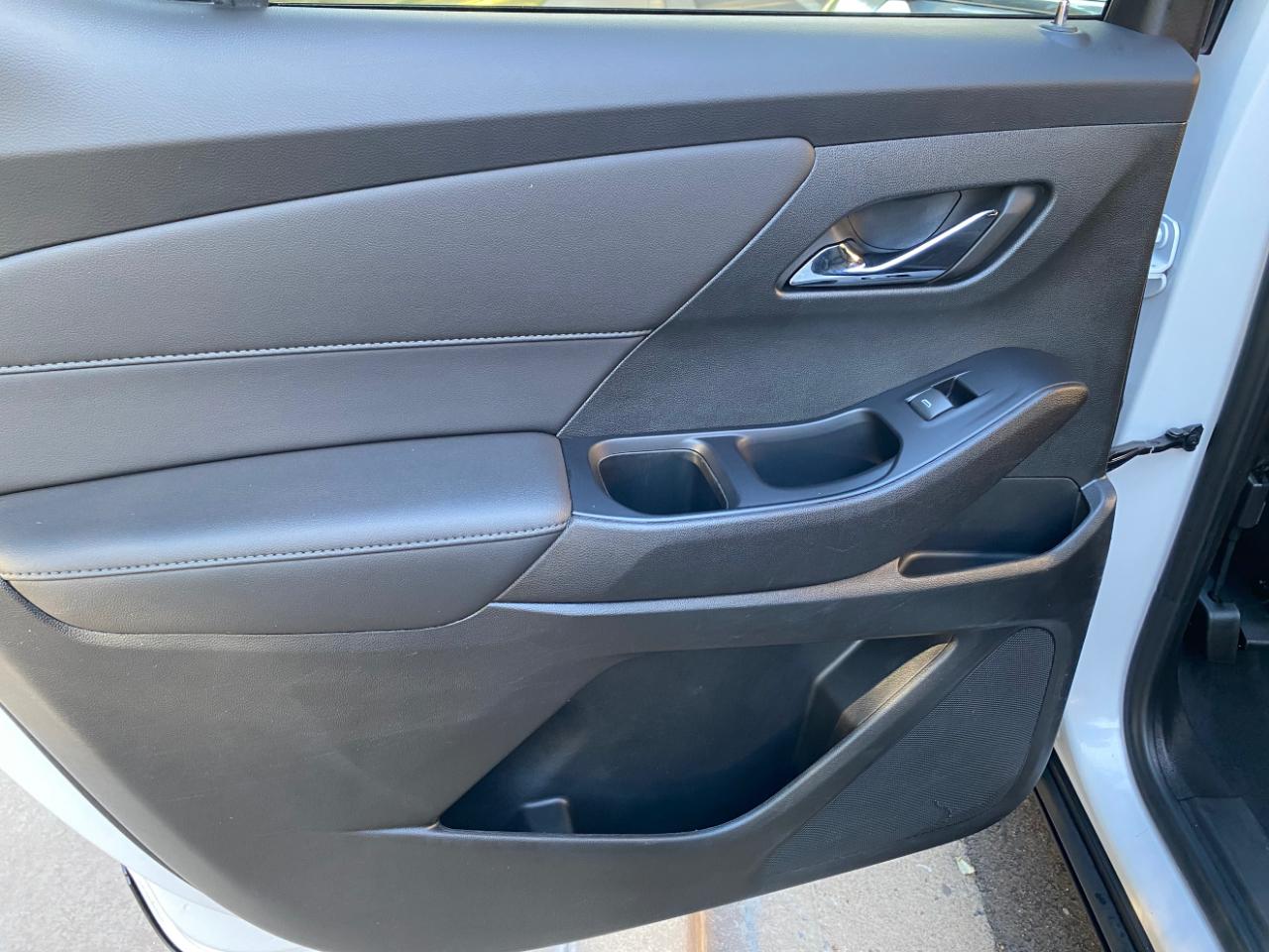 Chevrolet Traverse FWD 4dr LT Cloth w/1LT 2023