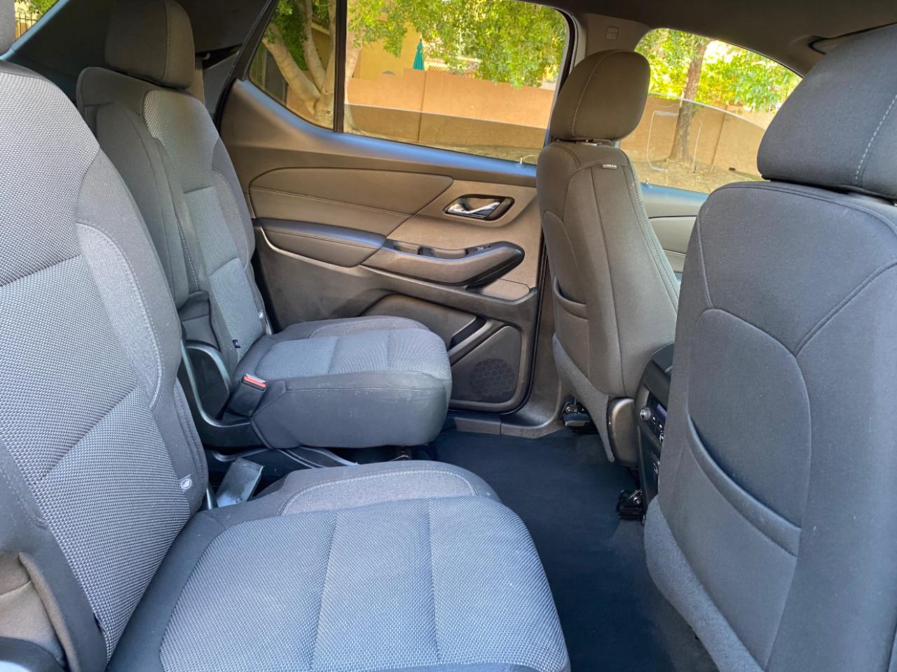 Chevrolet Traverse FWD 4dr LT Cloth w/1LT 2023