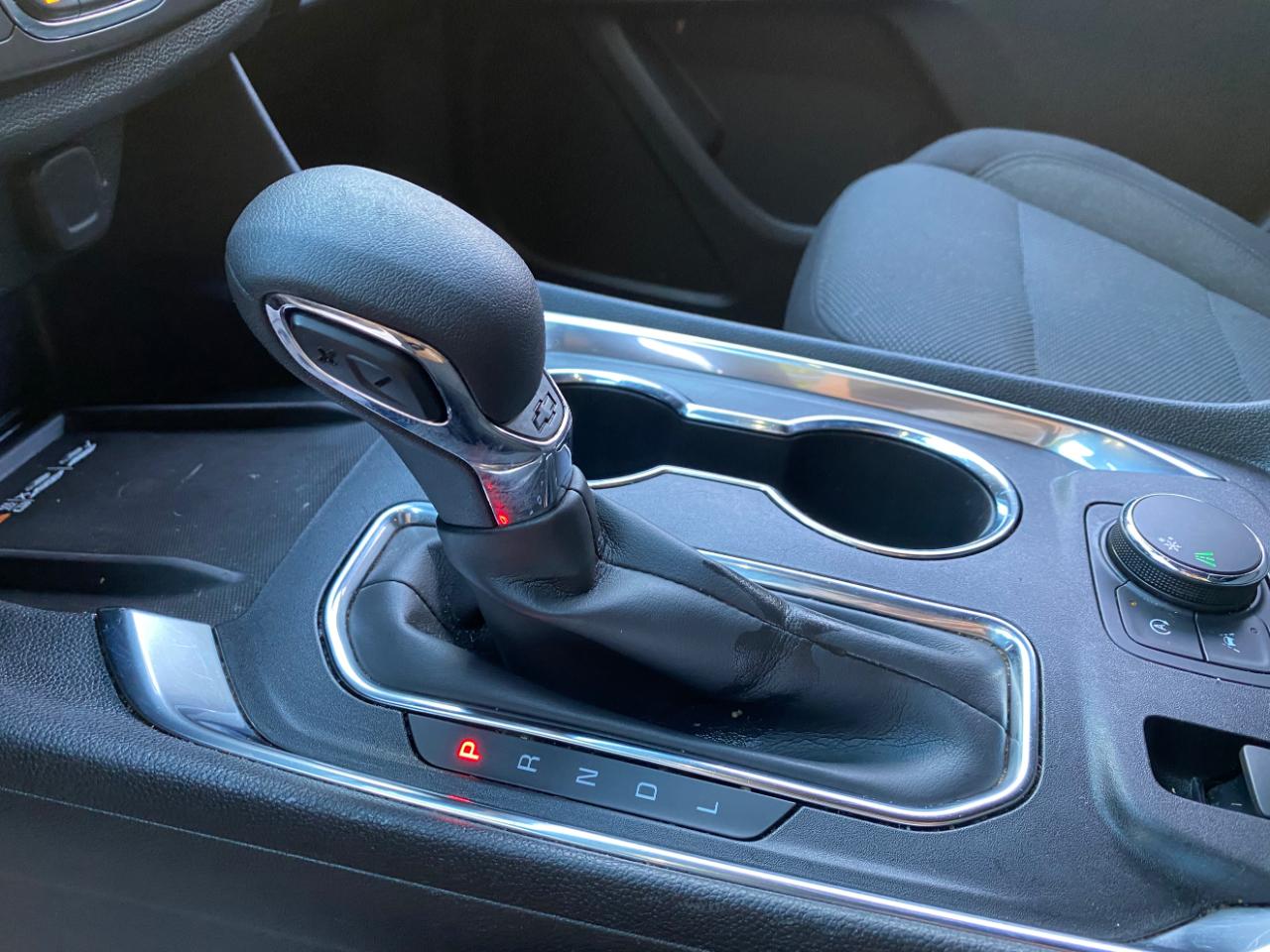 Chevrolet Traverse FWD 4dr LT Cloth w/1LT 2023