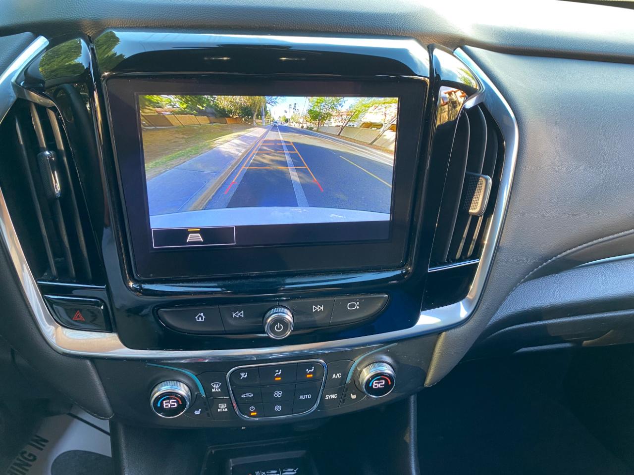 Chevrolet Traverse FWD 4dr LT Cloth w/1LT 2023