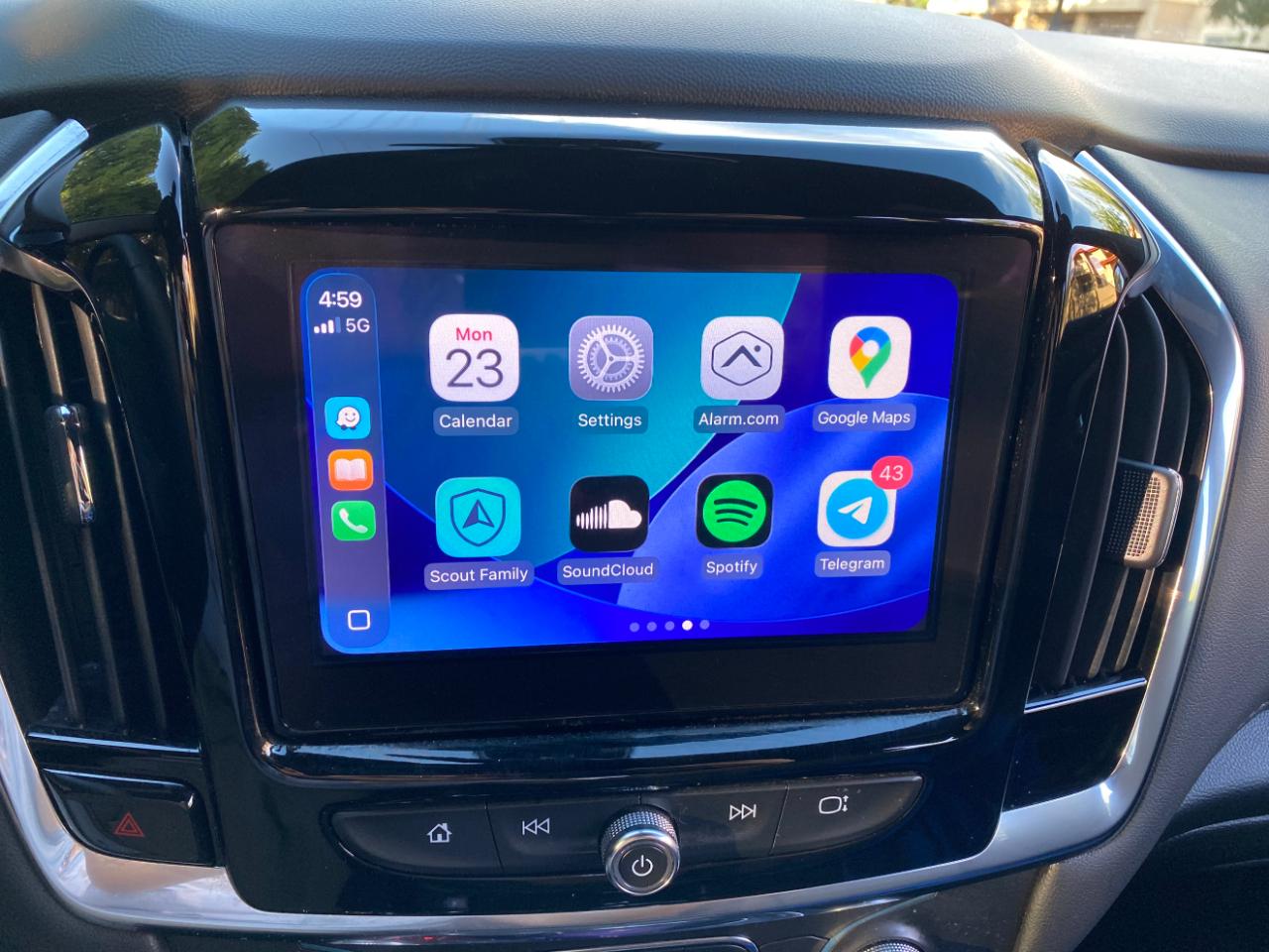 Chevrolet Traverse FWD 4dr LT Cloth w/1LT 2023