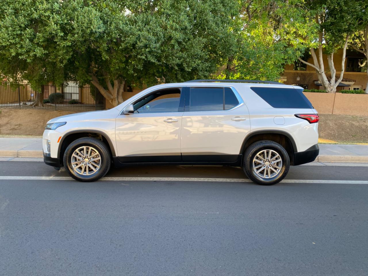 Chevrolet Traverse FWD 4dr LT Cloth w/1LT 2023