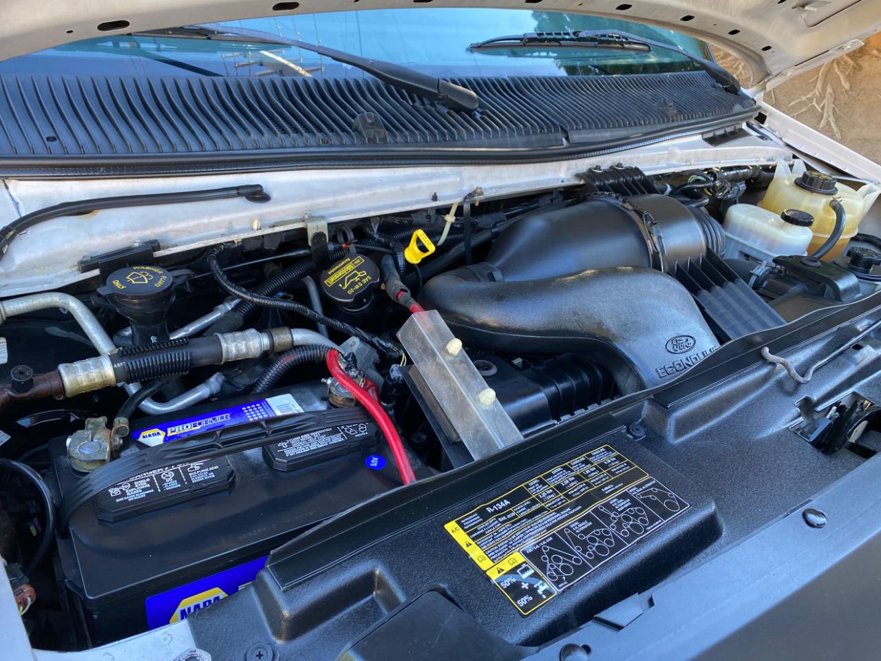 Ford Econoline Cargo Van E-250 2013