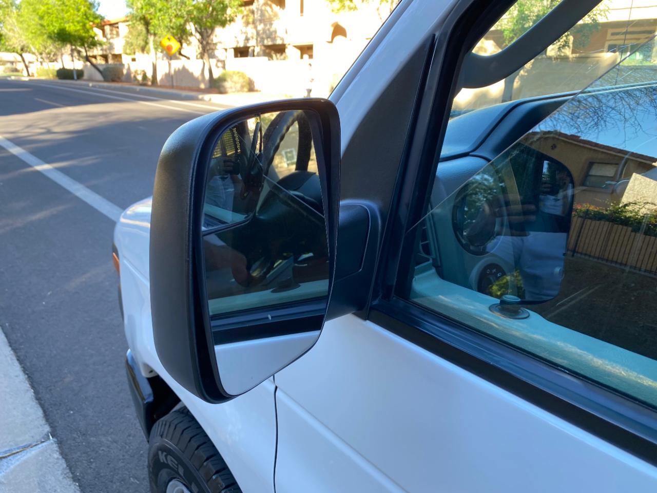 Ford Econoline Cargo Van E-250 2013