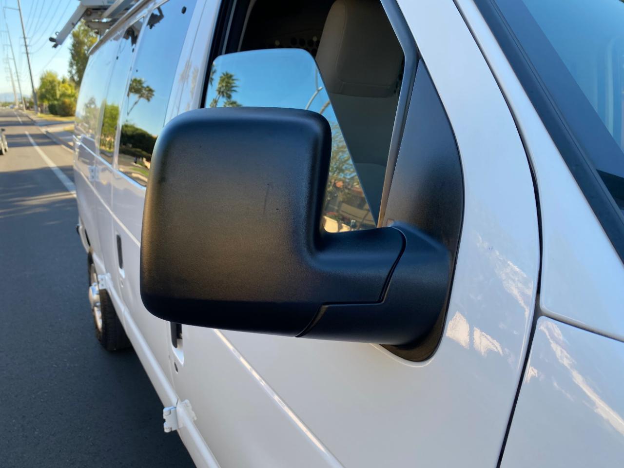 Ford Econoline Cargo Van E-250 2013