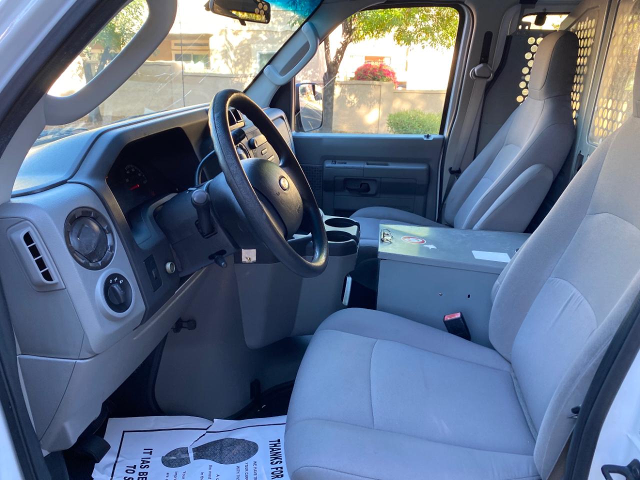 Ford Econoline Cargo Van E-250 2013