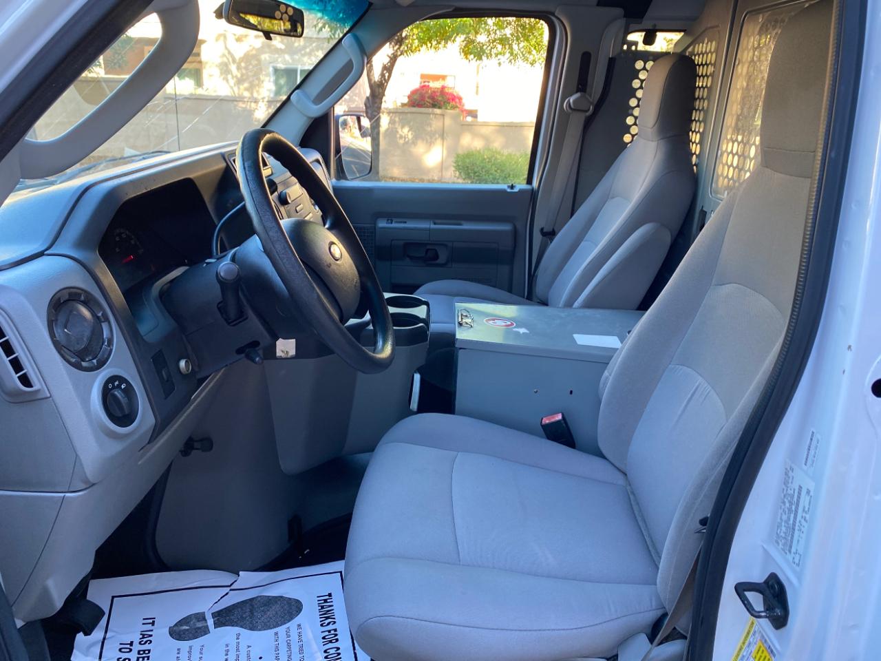 Ford Econoline Cargo Van E-250 2013