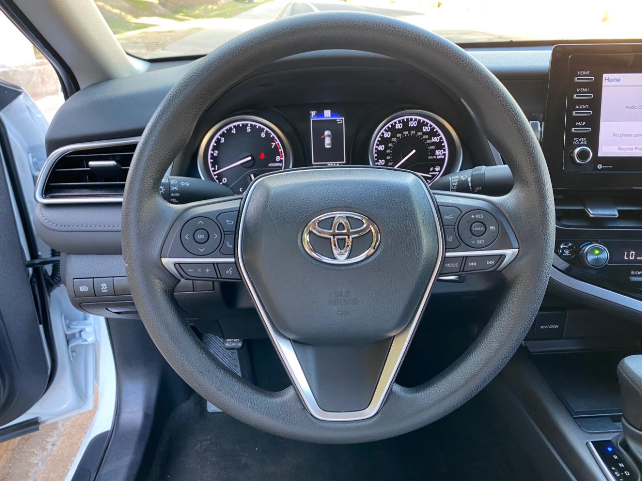 Toyota Camry LE Auto (Natl) 2024