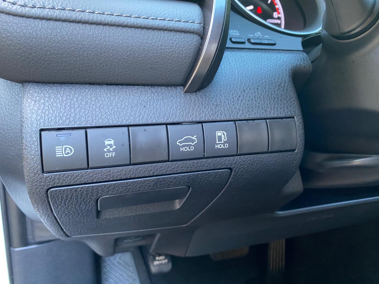 Toyota Camry LE Auto (Natl) 2024