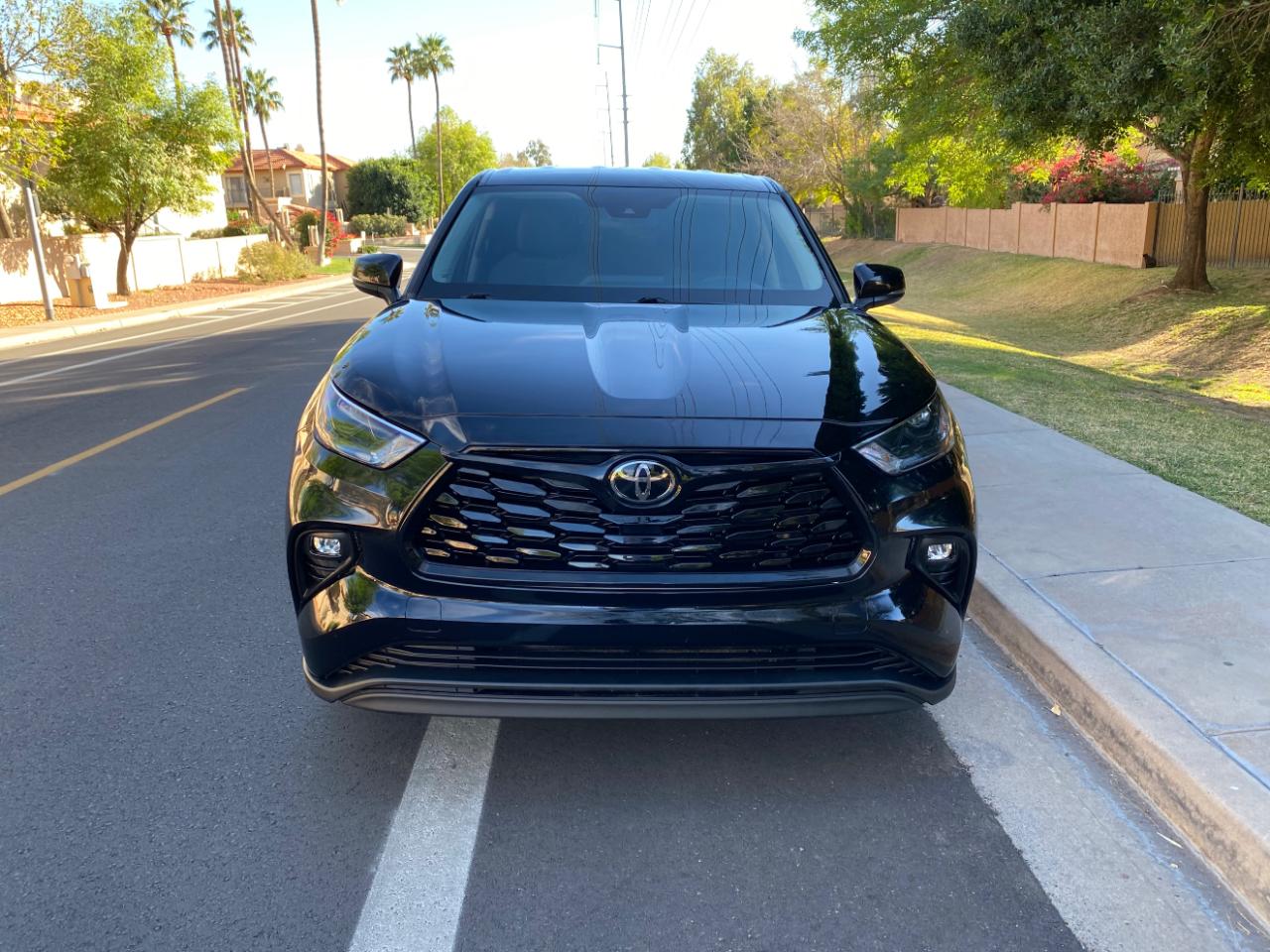 Toyota Highlander LE FWD (Natl) 2023